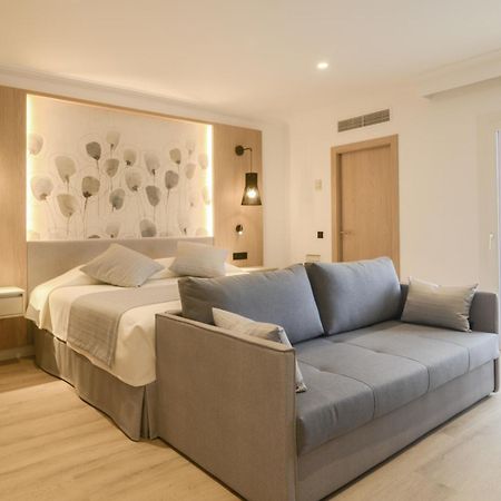 Hotel Capricho Кала Ратхада Екстериор снимка