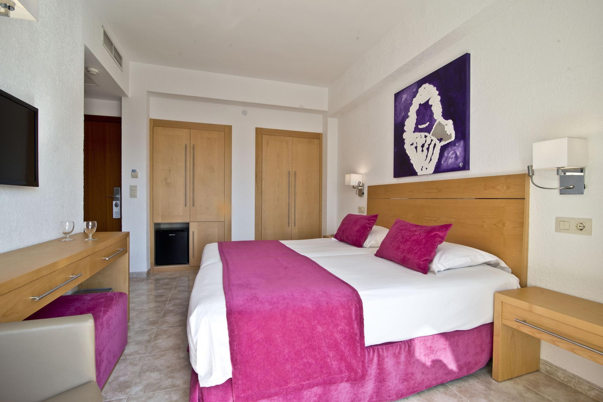 Hotel Capricho Кала Ратхада Екстериор снимка