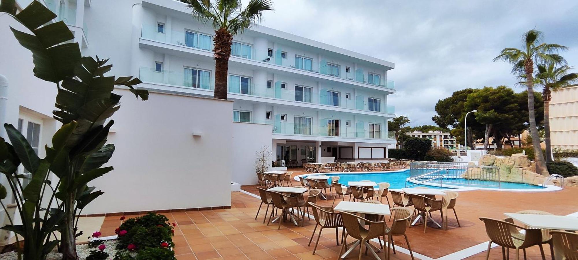 Hotel Capricho Кала Ратхада Екстериор снимка