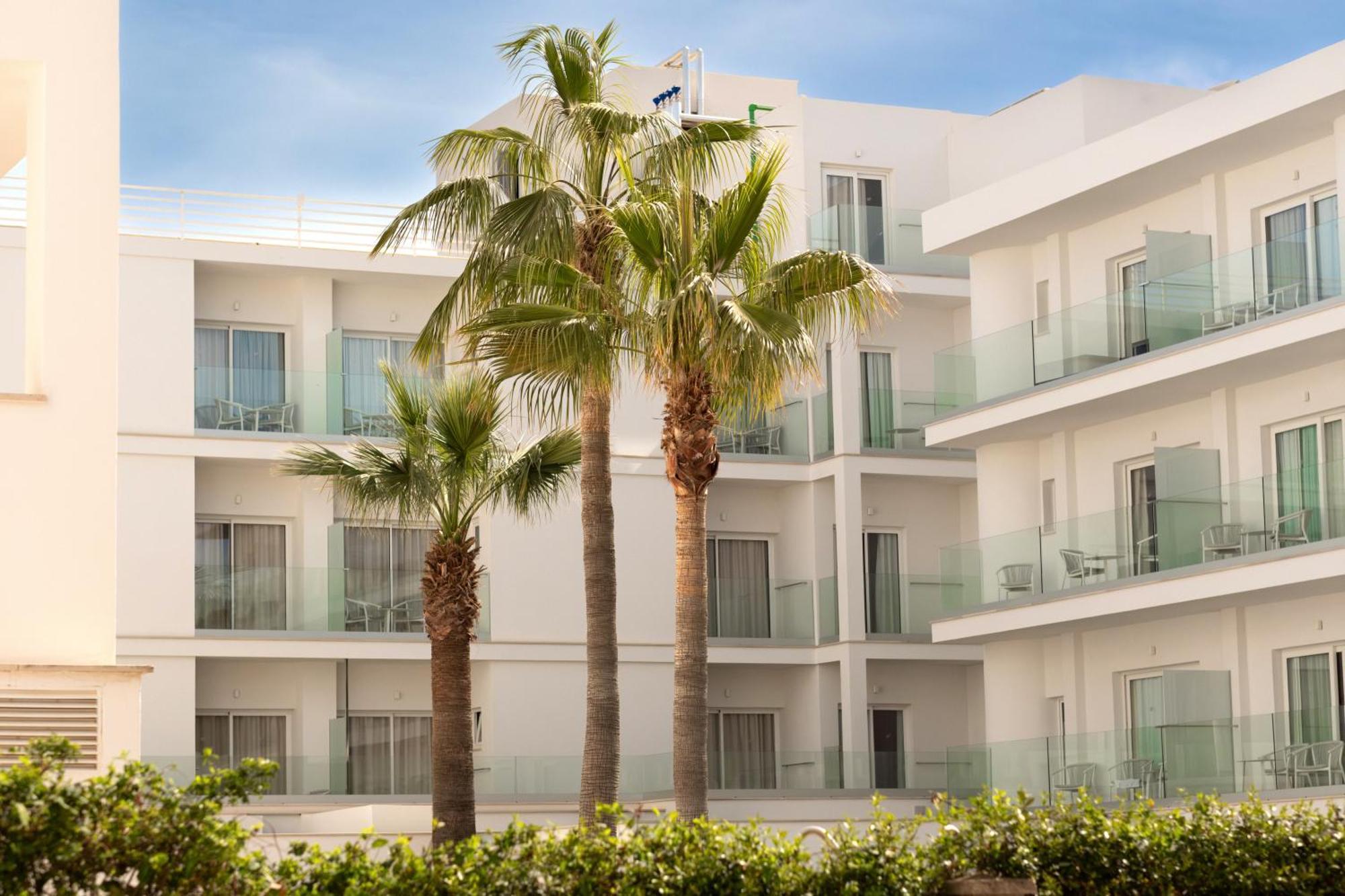 Hotel Capricho Кала Ратхада Екстериор снимка