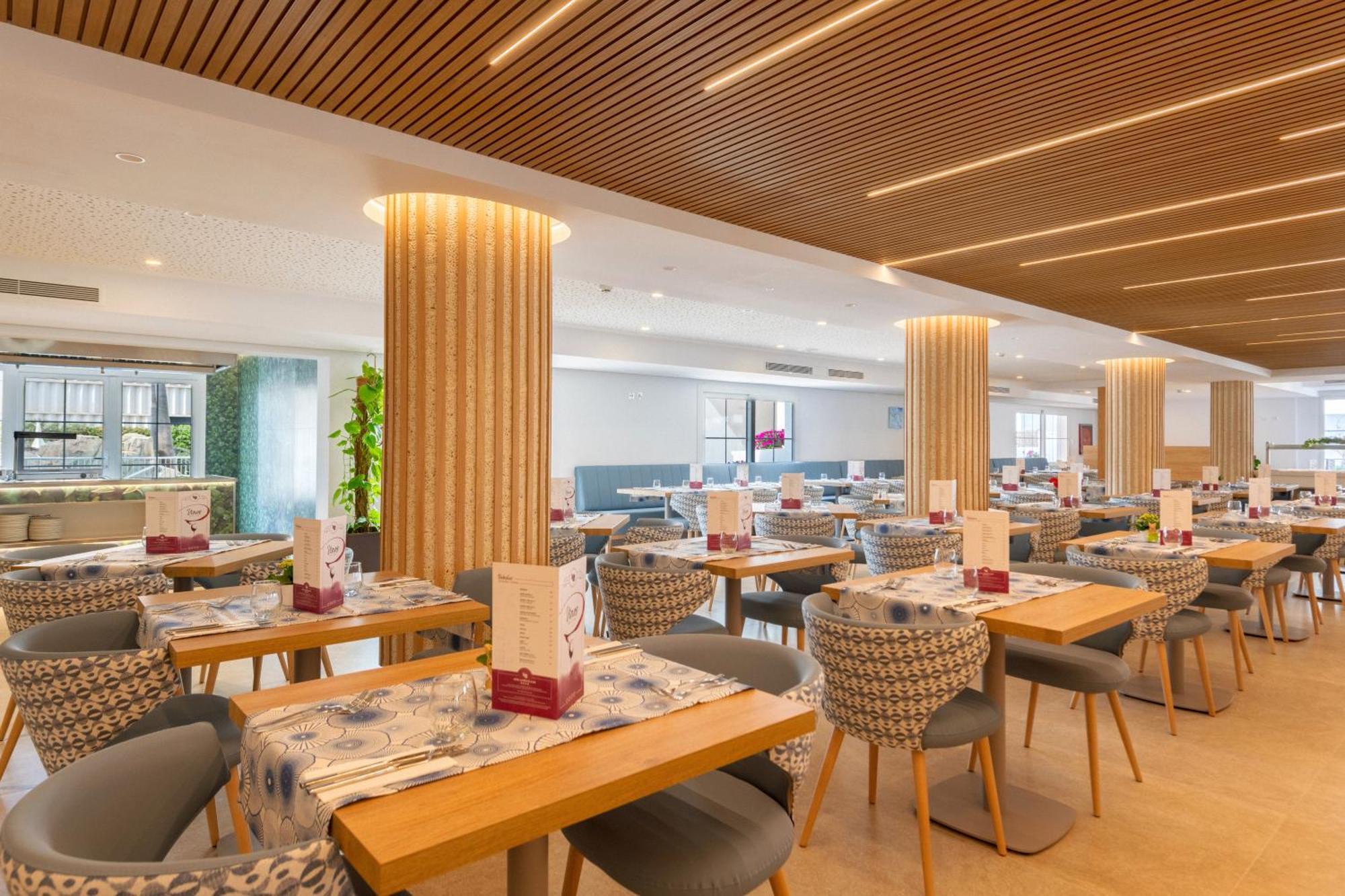 Hotel Capricho Кала Ратхада Екстериор снимка