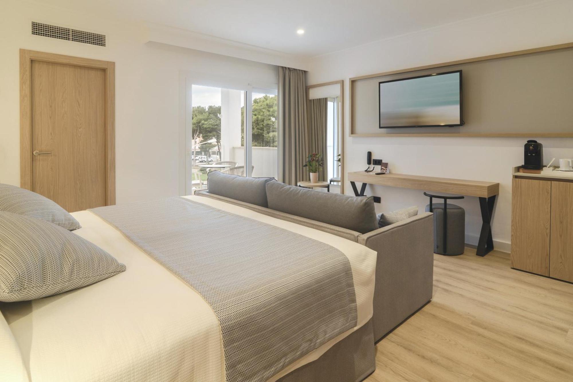 Hotel Capricho Кала Ратхада Екстериор снимка